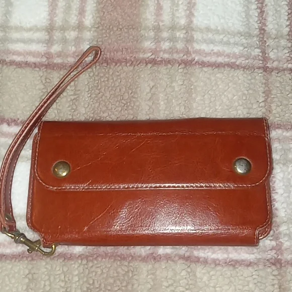 Cornmi womens leather wristlet - Picture 1 of 16